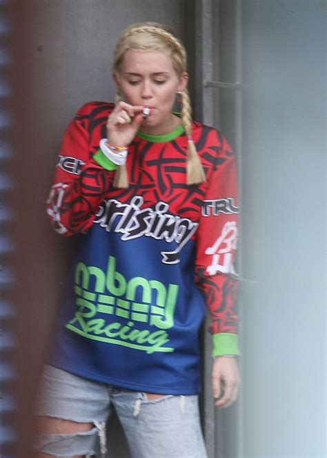 MILEY CYRUS Smoking Out in Sydney - HawtCelebs