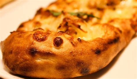 Move Over Pizzas, These 5 Places Serve The Best Flatbreads! | WhatsHot Pune