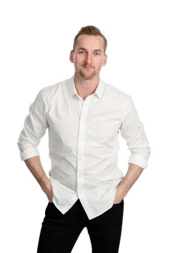 5 Stylish Ways To Roll Up Your Sleeves (And 4 Mistakes To Avoid ...