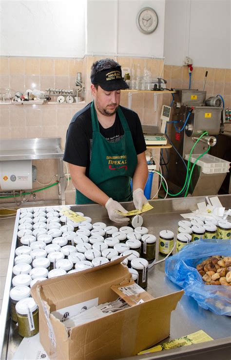 Local Food Production 的图像结果