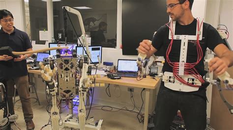 Human Command Robot 的图像结果