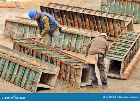 Spanish Construction Worker, Construct A Major Build Editorial Image ...