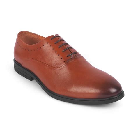 Online Footwear For Men and Women - Buy Trending Footwear @ Tresmode