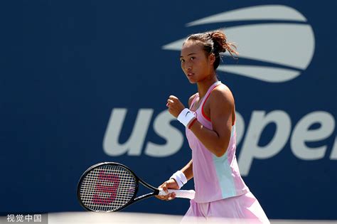 Tennis 郑钦文 的图像结果