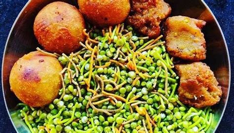 18 Street Foods In Surat For Tickling The Foodie In You 2026