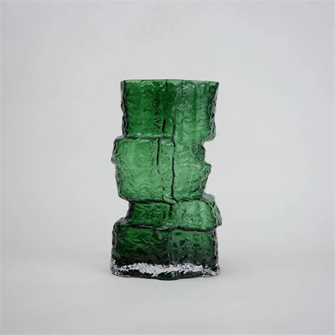 Rock Form Green Glass Vase – ZINARCH INDIA