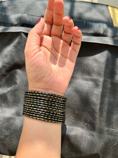 Black Design Kuppivala / Glass Bangles (Pack of 12) – Gems of South