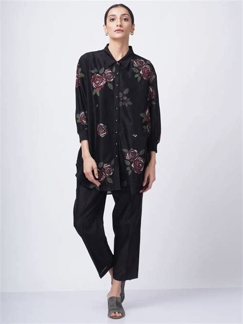 Pallavi Singh - Women's designer clothes | Elanstore