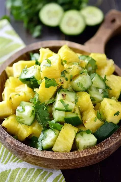 Pineapple Cucumber Salad Recipe - Mucha Munch