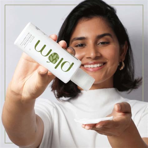 Buy PLUM GREEN TEA ALCOHOL- FREE TONER - 200 ML Online & Get Upto 60% ...