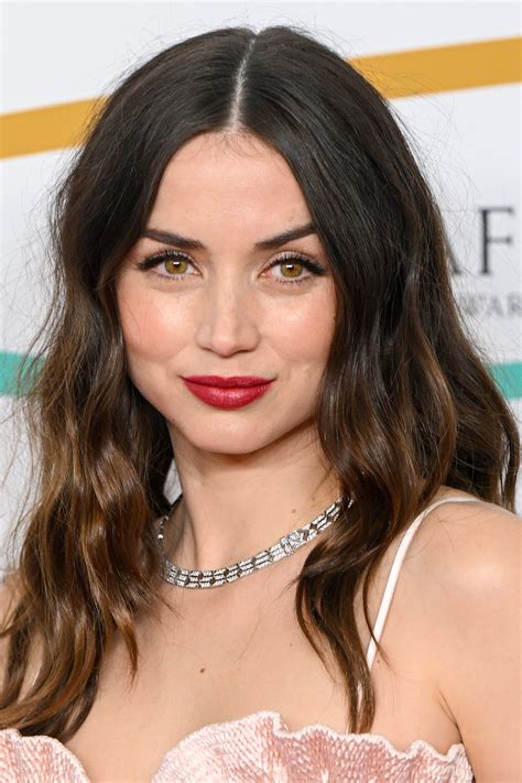 Ana De Armas Shows Off A Peek Of Her Toned Butt And Legs For Days In A ...