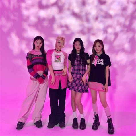 New K-Pop girl groups that will charge you up with their songs