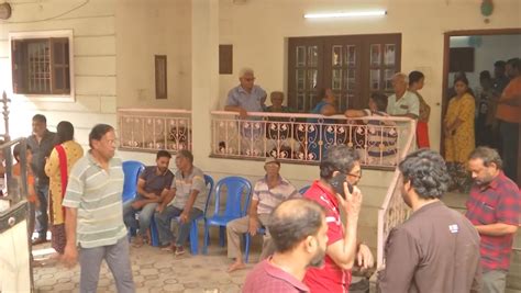 Karthi, Sivakumar among other celebs pay last respects to veteran actor ...