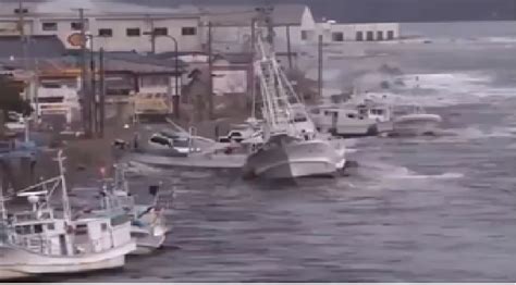 Tsunami in Japan: 1.2 meter waves observed after earthquake