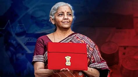 धमतरी में 150 साल पुराना पीपल का पेड़ काटे जाने से सैकड़ों पक्षियों की ...