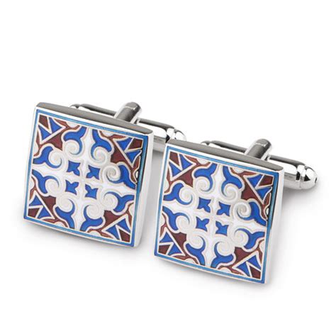 Black Butterfly Bow Tie Online in India | Peluche.in