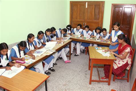 Canossa Convent Girls' Inter College