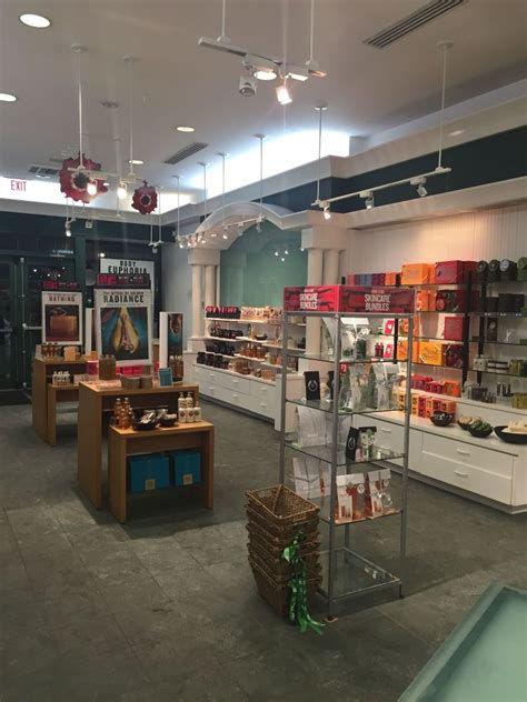 The Body Shop Office Photos | Glassdoor