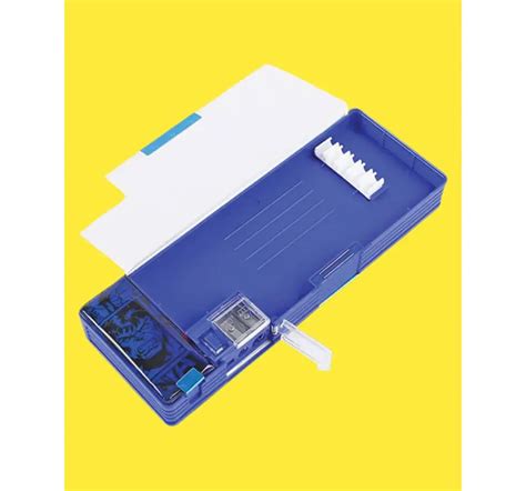 Buy Striders Avengers Magnetic Pencil Box with Extra Storage, 4Y ...