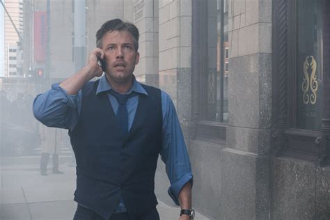 Ben Affleck’s Bruce Wayne Wears Gucci – The Fashionisto