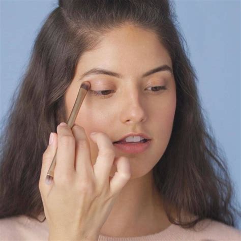 Latest Makeup Tutorial 的图像结果