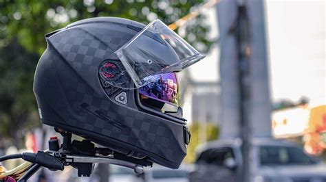 The 6 Motorcycle Helmets Types, How They Fit Your Riding Style