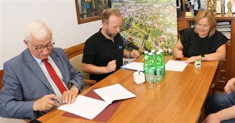 Umowa na kolejny etap Projektu „Cyfrowa Gmina” podpisana - Limanowa.in