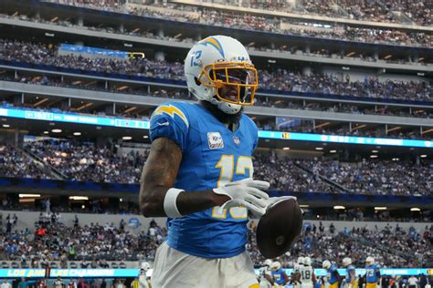 Los Angeles Chargers vs New York Giants Odds, Betting Lines & Spreads ...