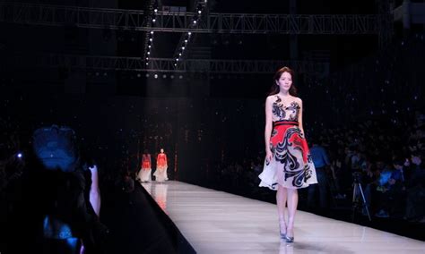 中国时尚家居T台秀活动系列设计|其他|其他|张小君君君 - 原创作品 - 站酷 (ZCOOL)