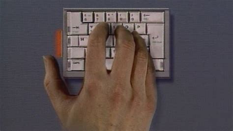 One Handed Keyboard 的图像结果