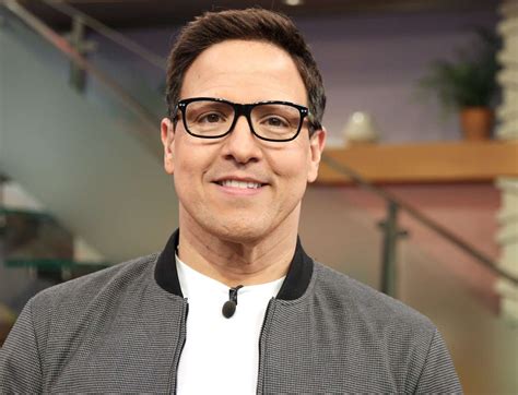 "Sufrí mucho y toqué fondo": Raúl González comparte al detalle la dura historia de su vida