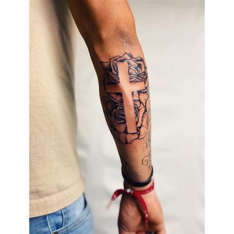 25 Cross Tattoos for Religious People in 2021 - Page 3 of 5 - Small ...
