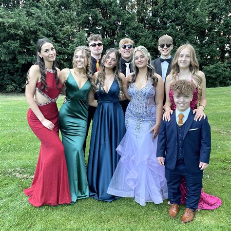 Tickets now on sale for the Year 11 Celebration Prom – Bourne Academy