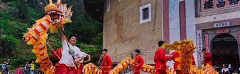 What Is Chinese Dragon Dance? What is the Meaning?
