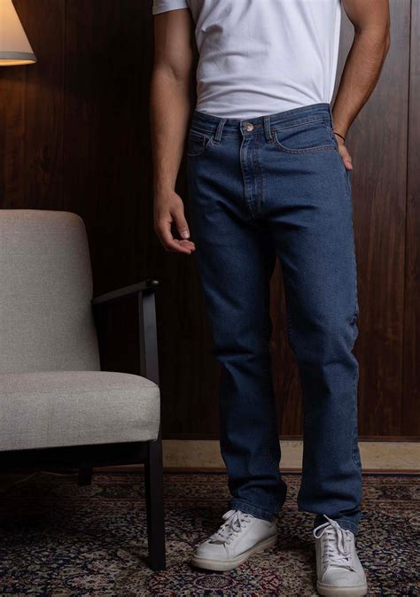 Classic Jeans in Mid Blue for Men - Aristobrat