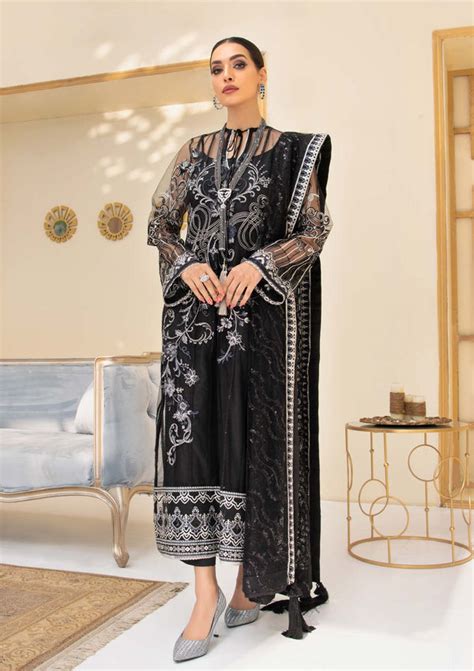 AIK Atelier Online Store | AIK Atelier Lawn, Winter, Silk & Luxury ...