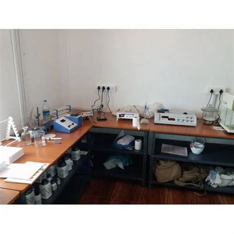 Computer Laboratory Setup 的图像结果