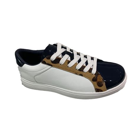 Swing out Sister Ladies Sole Sister Spikeless Golf Shoes - Navy / White ...