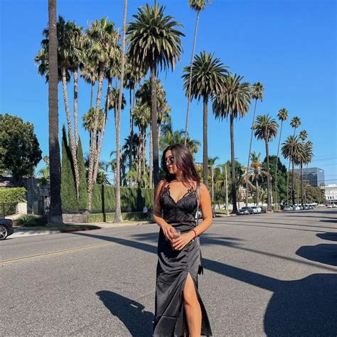 Selfie Leslie Reviews: Are These Dresses Worth It? | ClothedUp