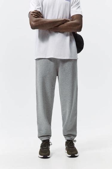 Basics Trousers Man | ZARA India