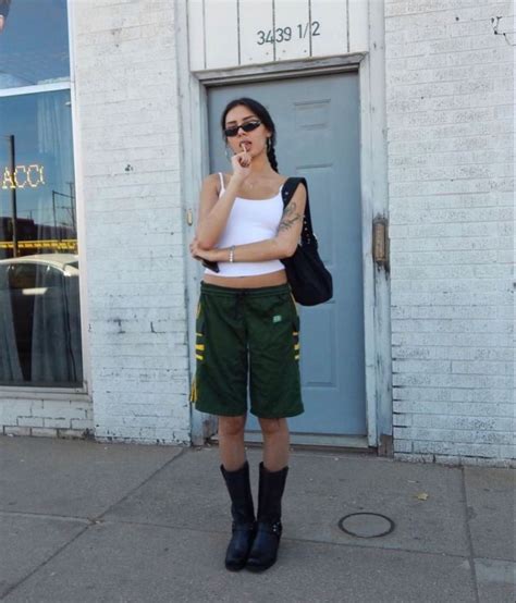 outfit ideas | Shorts outfits women, Outfits, Fashion outfits