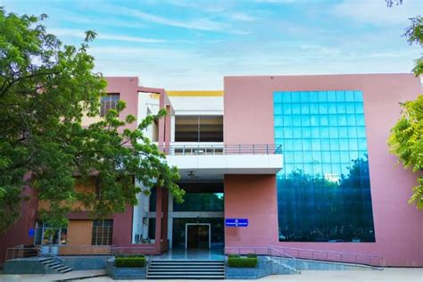 Mahatma Gandhi University of Medical Sciences & Technology Jaipur ...