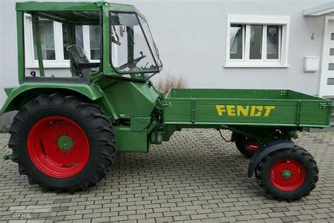 Mit Verdeckkabine: Fendt Geräteträger F250 GTS für 19.500 Euro ...