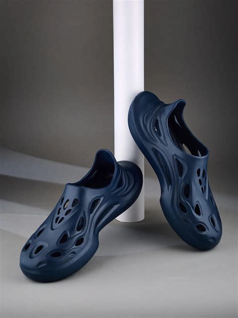 GC-4024 Navy Men's Clogs – Campus Shoes