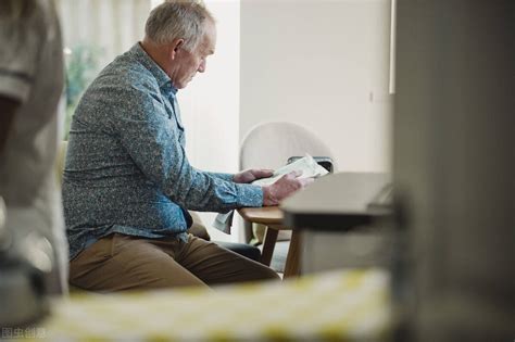 图片故事：耄耋老人相爱60年 用一生诠释“我爱你” - 养老家园 - 新湖南
