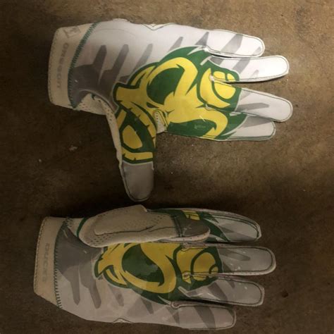 Nike Oregon Football Gloves at Jimmy Coats blog
