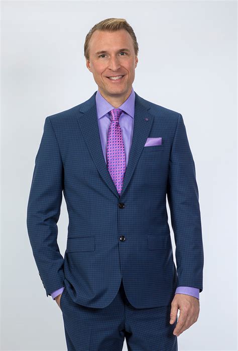 Business Man Headshot 的图像结果