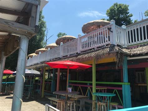 BUZZARD ROCK RESORT (Kuttawa) - Resort Reviews & Photos - Tripadvisor