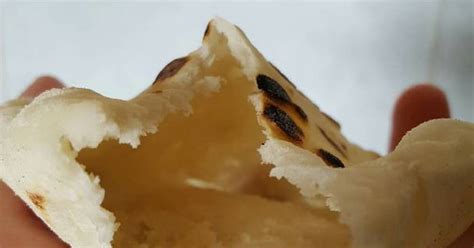 Pita bread on the pan with sourdough starter Recipe by Tizz - Cookpad