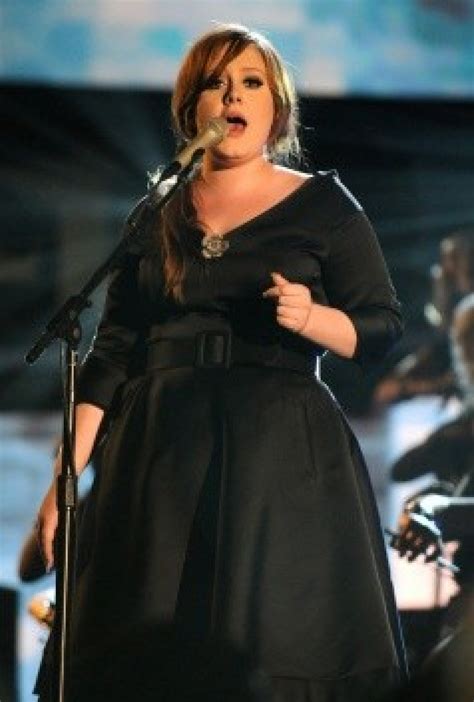 Karl Lagerfeld Calls Adele ‘Too Fat’: Twitter Reactions to Fashion Icon’s Jab | IBTimes